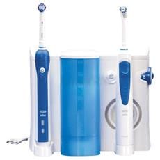 ORAL B - Oral-B Oxyjet Sistema Pulente con Idropulsore + Oral-B PRO 3000 Spazzolino Elettrico, Ricaricabile ORAL B - Oral-B Oxyjet Sistema Pulente con Idropulsore + Oral-B PRO 3000 Spazzolino Elettrico, Ricaricabile