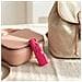 Spray Compatto E Potente Donna Autodifesa Legale 2-in-1 Led+spray Rosa Con Ponpon Cuore 15ml 100% Legale - Foto miniatura 3