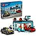 City 60497 Autolavaggio Drive-In Giocattolo con 2 Modellini di Auto, Funzione di Lavaggio e 4 Minifigure, Regalo da 6+ - Foto miniatura 15