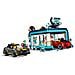 City 60497 Autolavaggio Drive-In Giocattolo con 2 Modellini di Auto, Funzione di Lavaggio e 4 Minifigure, Regalo da 6+ - Foto miniatura 17