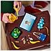 Fortnite 77080 Consegna di Rifornimenti, Giocattolo con 3 Minifigure e Accessori, Decorazione Gaming Room, Regalo 10+ - Foto miniatura 11