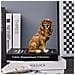 Elegante Statuetta Di Leone Seduto In Resina Marrone - Decorazione Per La Casa E L'ufficio - Foto miniatura 2