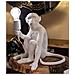 Lampada Da Tavolo Monkey In Polyresin Bianca A Forma Di Scimmia Seduta - Foto miniatura 7
