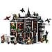 DC Batman 76300 Arkham Asylum, Costruzione per Adulti da Esposizione con 16 Minifigure, Regalo da Collezione per i Fan - Foto miniatura 21