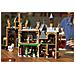 Harry Potter 76457 Villaggio di Hogsmeade - Edizione del Collezionista, Set per Adulti con 7 Edifici e 12 Minifigure - Foto miniatura 18