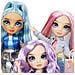 3 Bambole Snodate Rainbow High World Edition Con Accessori, Multicolore - Foto miniatura 4