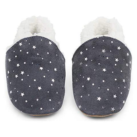 Dotty Pesce Camoscio Del Bambino Pantofole. Caldo Pile Foderato. Scarpe Bambino Bambini Piccoli. Antisdrucciolevole Molle Sole. Ragazzi Ragazze. Grigio Con Silver Stars. 4-5 Anni. - Foto 4