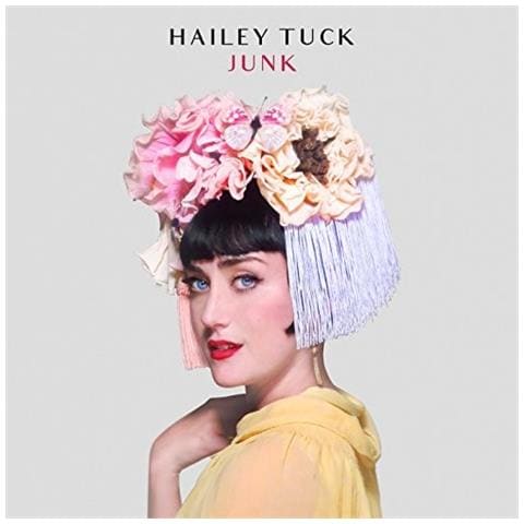 Hailey Tuck - Junk - Foto 1