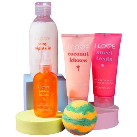 All Of You Set : Coconut Kisses, Hydrating, Body Lotion, 75 Ml + Pina Colada, Bath Bomb, 120 G + Golden Sands, Refreshing, Body Spray, 100 Ml + Sweet Treats, Hydrating, Shower Gel, For All Skin Types, 75 Ml + Cosy Night's, Hydrating, Shower Gel, Fo - Foto 1