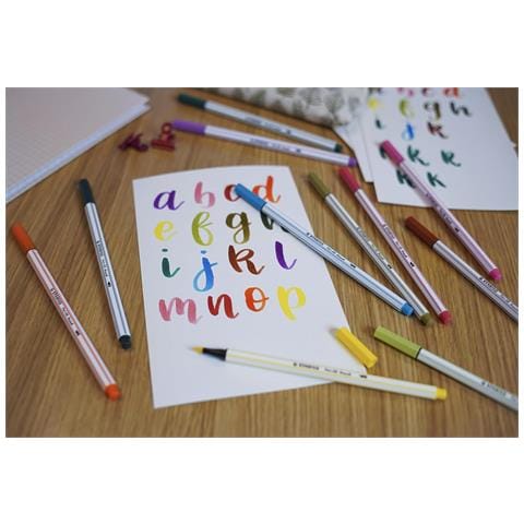 Pen 68 brush - Pennarello Premium con punta a pennello - Astuccio da 24 - con 19 colori assortiti - Foto 2