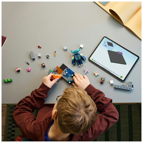Minecraft 21274 L’Incontro con il Sorvegliante, Giocattolo con Minifigure, Mob e Funzione Caduta Massi, Idea Regalo 7+ - Foto 2