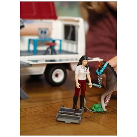 Horse Club Mobile Vet With Hanoverian Foal (Horse Club Mobile Vet With Hanoverian Foal Toy Playset, 5 - Foto 2
