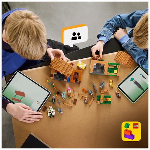 Minecraft 21596 Attacco al Villaggio dell’Evocatore, Casa Giocattolo con Giardino e 11 Personaggi, Regalo per Bambini 9+ - Foto 2