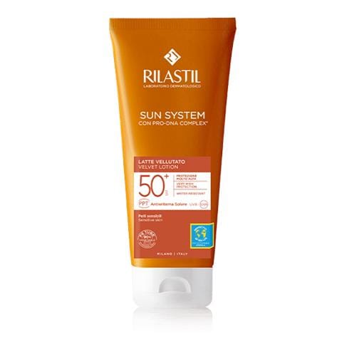 Sun System Photo Protection Terapy SPF 50+ Latte Vellutante 200 ml - Foto 1