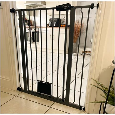 Bettacare Cancelletto Per Animali Con Gattaiola Bloccabile, 68.5cm - 75cm, Grigio Ardesia, Altezza Di 104cm - Foto 4