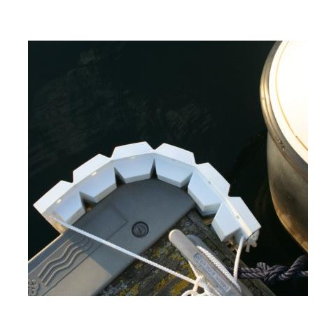 Multifender In Pvc Flessibile. Il Design Waffle Crea Una Griglia Paraurti Articolata Che Si Adatta Allo Scafo Della Barca O Alla Forma Del Pontile: Piatta, Arrotondata O Inclinata. Peso Kg 3 - Foto 2