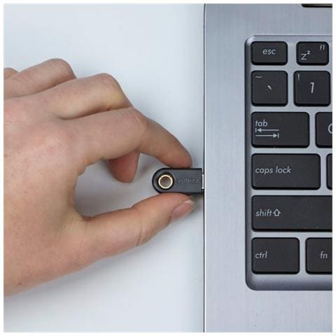 Yubikey 5c - Chiave Di Sicurezza A Due Fattori Di Autenticazione Usb Adatto Porte Usb-c - Proteggi Il Tuo Account Online Con Pi Di Una Password Fido Certified Usb Key Password - Foto 2