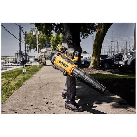 DCMBL777N-XJ soffiatore di foglie cordless 258 km /h Giallo 54 V - Foto 2