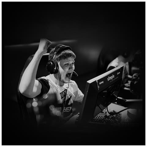 910-006785 mouse Gaming Mano destra RF Wireless Ottico 25600 DPI - Foto 1