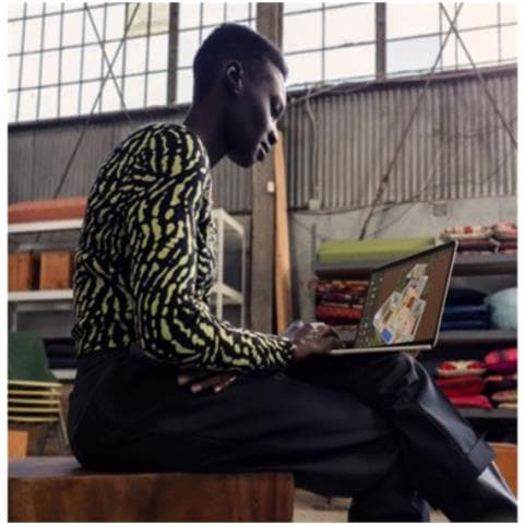 Notebook MacBook Air Monitor 13.6" Full HD M2 Ram 16GB SSD 256GB MacOS Sequoia - Foto 4