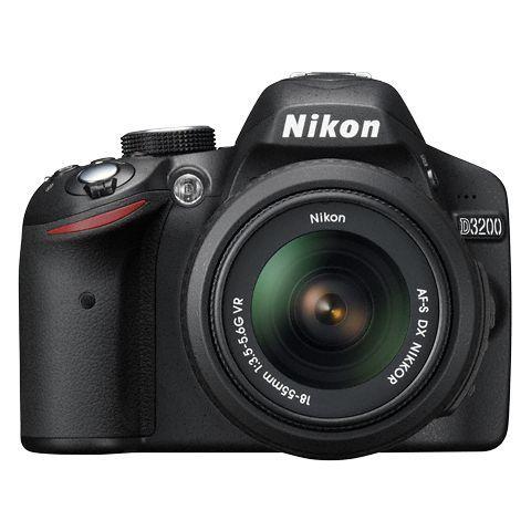D3200 Nero Kit 18-55 VR + 55-300 VR + SD Lexar 8 GB Sensore CMOS Risoluzione 24,2 Mpx Display 3" Filmati Full HD - Foto 2