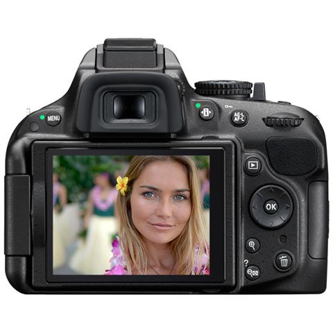 D5200 + AF-S DX Zoom-Nikkor 18-55mm f / 3.5-5.6G ED II + AF-S DX Zoom-NIKKOR 55-200mm f / 4-5.6G ED + 16GB, Auto, Nuvoloso, Flash, Fluorescente, Incandescente, Manuale, Ombra, Spiaggia, Lume di candela, Bambini, Da vicino (Macro) , Alba, Crepuscolo, Paesaggio, Paesaggio nottur, Pellicola in negativ - Foto 1