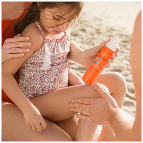 Eau Thermale Spray Bambini Spf 50+ Nuova Formula 200 M L - Foto 3