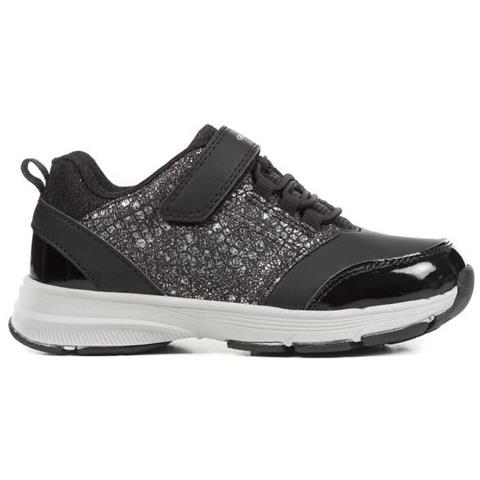 scarpe nere ragazza