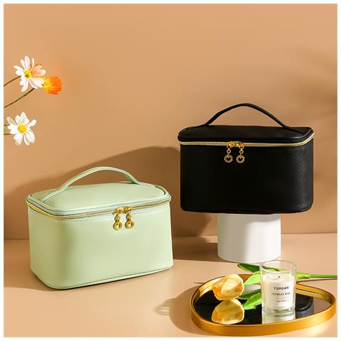 Borsa Cosmetica In Tessuto Trapuntato Tinta Unita Black - Foto 2