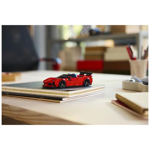 Speed Champions 77254 Ferrari SF90 XX Auto Sportiva Stradale, Macchina Giocattolo con Minifigure, Regalo per Bambini 9+ - Foto 2