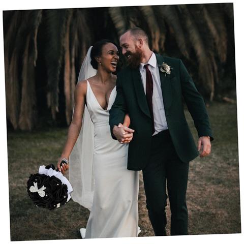 Bouquet Da Sposa Artificiale Con Cristalli Oggetto Di Scena Per Foto E Decorazione Nero - Foto 5