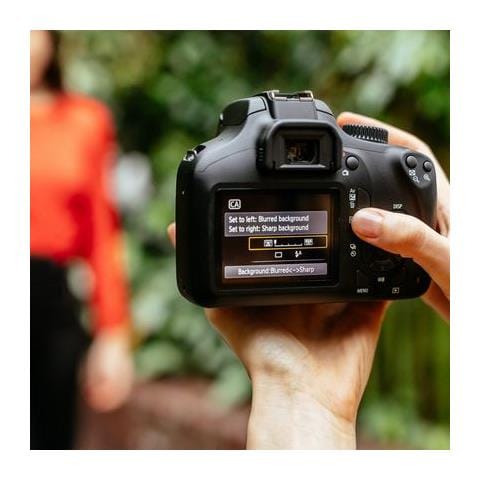EOS 4000D Nero Body Sensore CMOS 18Mpx Display Touch 2.7" orientabile Filmati Full HD Wi-Fi - Foto 2