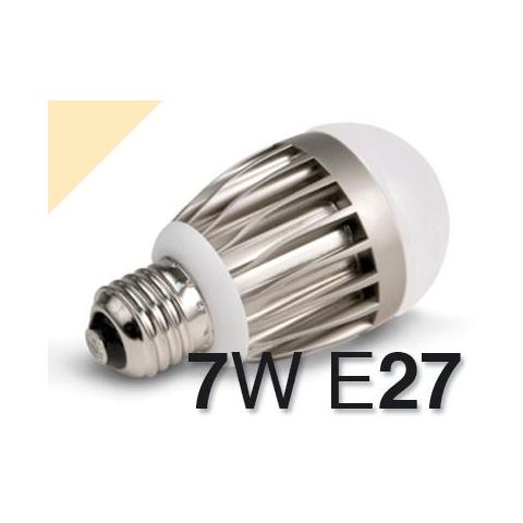 XLD277W40 Lampadina LED 7W attacco E27 luce calda 400LM  - Foto 4