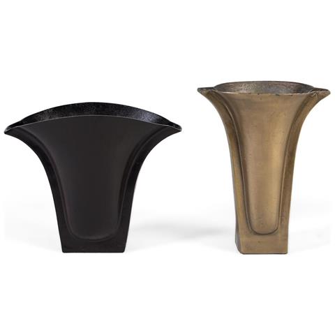 Set Di Due Vasi Realizzati In Alluminio Con Finitura Grezza - Foto 1