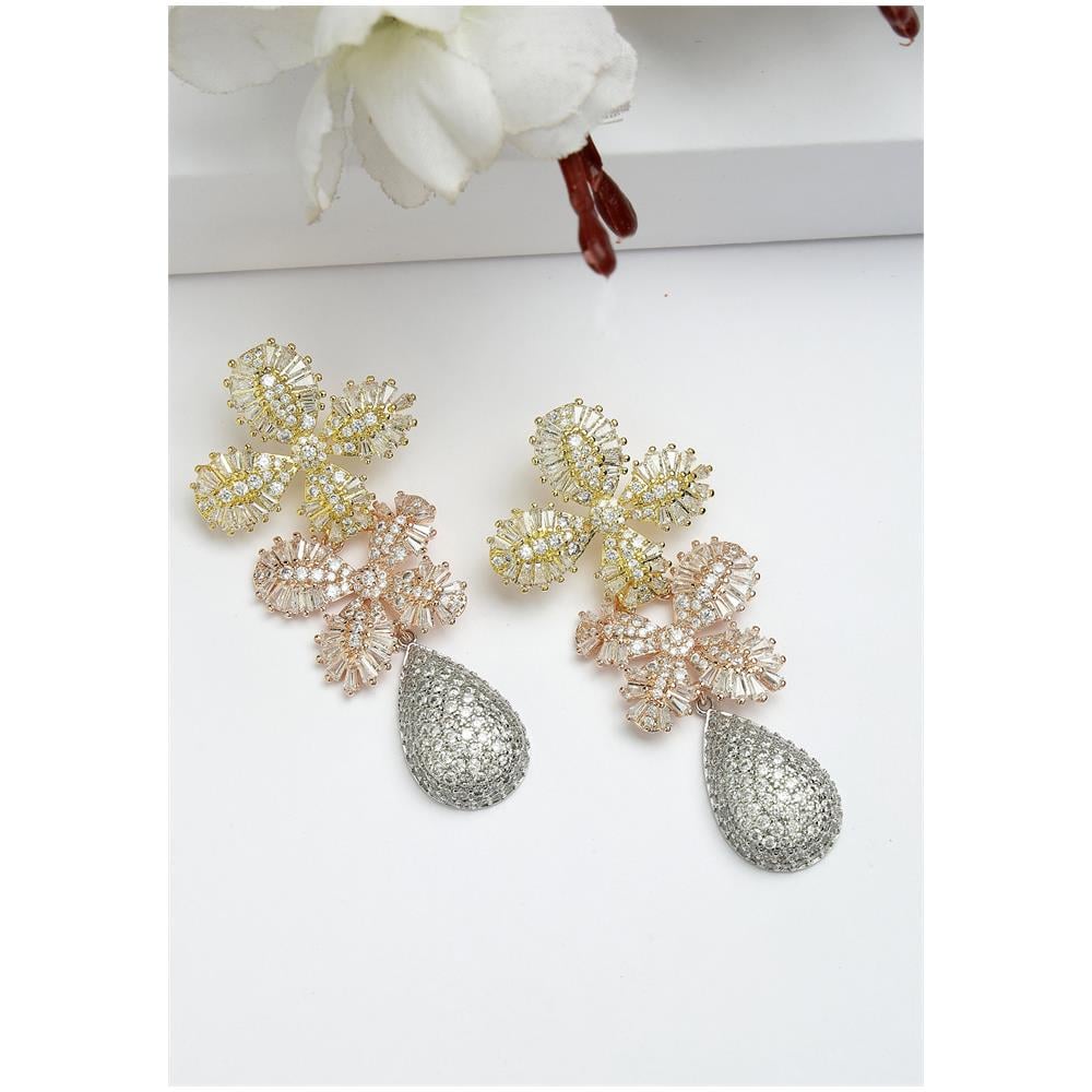 Collezione Diva Orecchini a Goccia Doppio Fiore in Zirconia Cubica - Foto 1