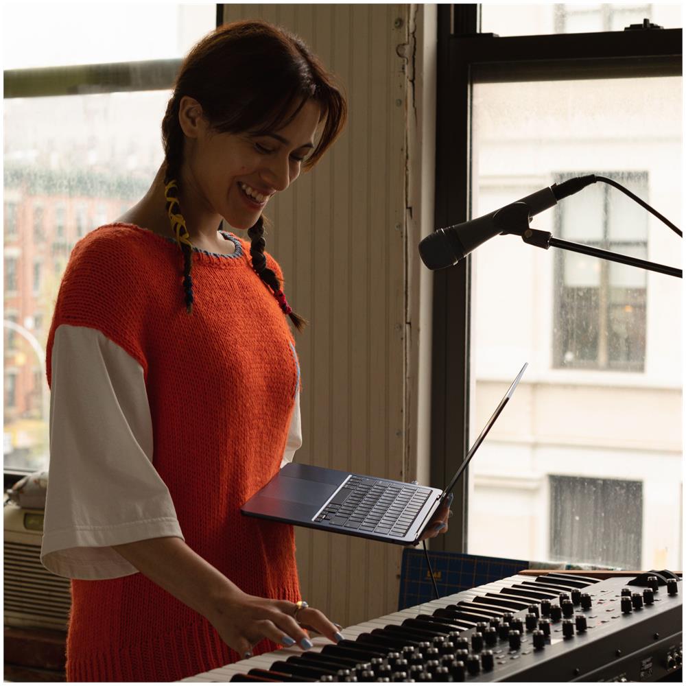 MacBook Air MacBookAir Computer portatile 34,5 cm (13.6") Apple M M2 8 GB 256 GB SSD Wi-Fi 6 (802.11ax) macOS Monterey Argento - Foto 4