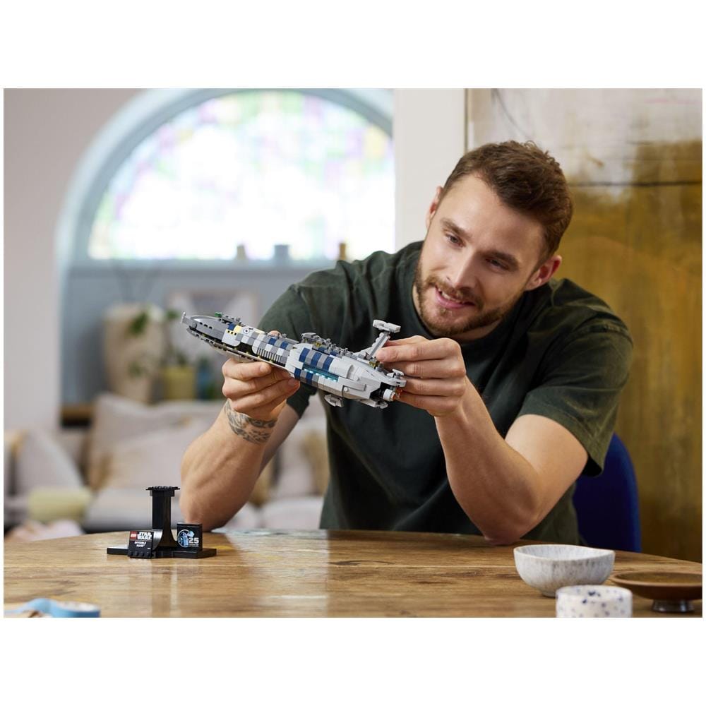 75377 Star Wars Invisible Hand - Foto 4