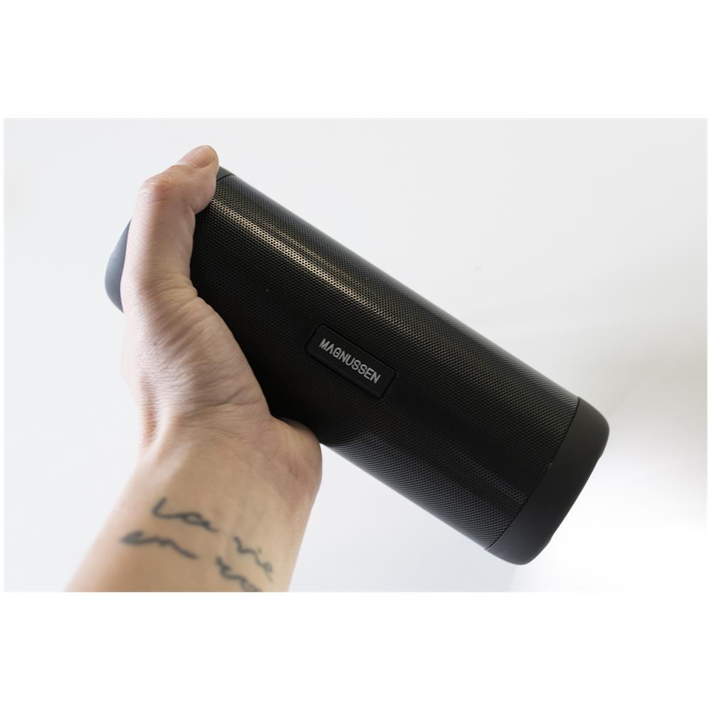 Magnussen S2 Sb2000102 Altoparlante Portatile Con Bluetooth Autonomia 6 Ore Ricarica 2 Ore - 6,5x18x6,5 Cm - Con Torcia Resistenti All'acqua E Al Sudore Ipx4 - 468 Gr - Foto 2