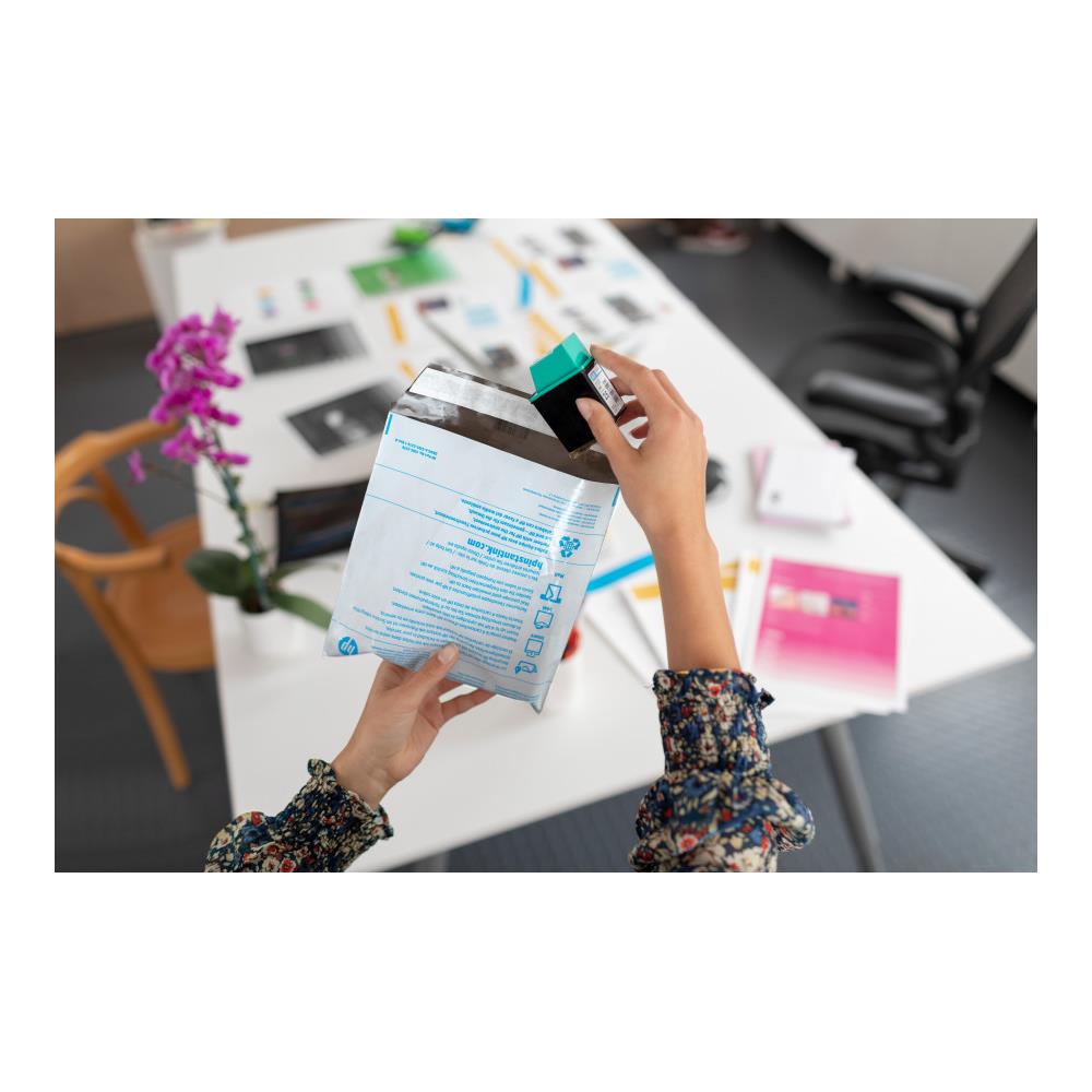 950 / 951 Cartuccie Ink Originali Nero / Ciano / Magenta / Giallo per OfficeJet Pro 8100 / 8600 / 8610 Confezione 4 Pezzi - Foto 3