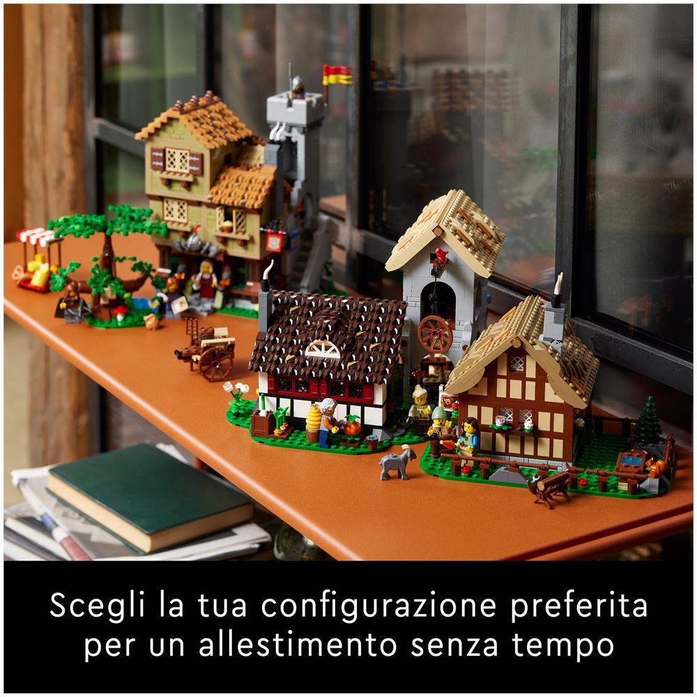 Piazza della città medievale - Foto 37