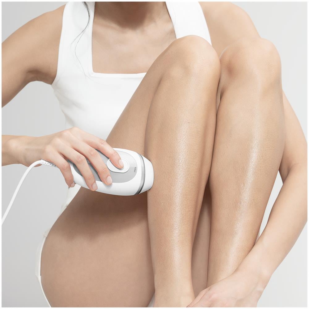 Silk-expert Mini PL1124 Epilatore A Luce Pulsata Di Ultima Generazione Per Donna, Epilazione Permanente Dei Peli Visibili, Bianco, Con Custodia Da Viaggio, Dimensioni Compatte Da Viaggio, Facile, Sicuro Ed Efficiente - Foto 2