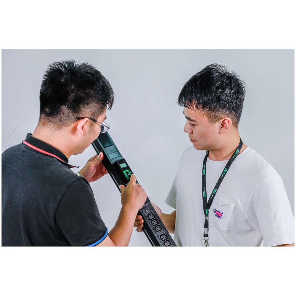 EPDU1216M unità di distribuzione dell'energia (PDU) 42 presa (e) AC 0U Nero - Foto 6