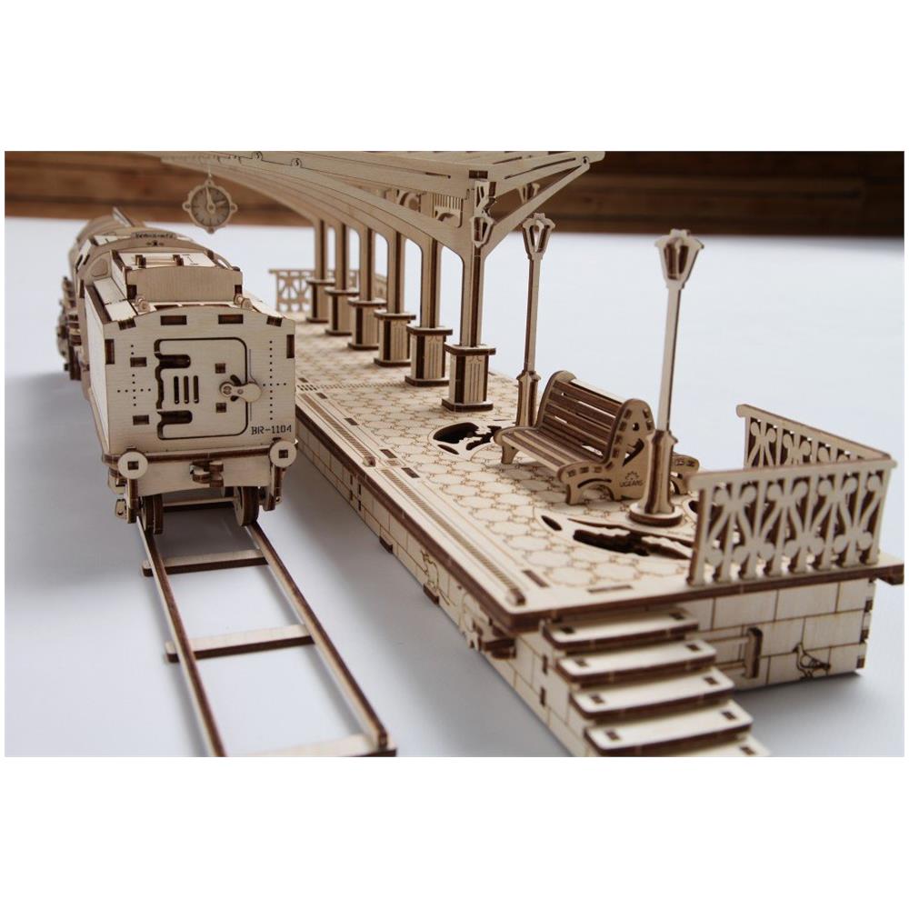 Puzzle in Legno 3D - Piattaforma Ferroviaria- 196 Pezzi - Foto 2