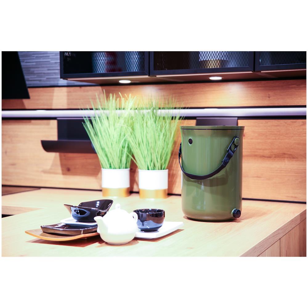 Skaza Bokashi Organko 2 | Recipiente Da Cucina Pluripremiato Composto Da Plastica Riciclata | 9.6 L | Set Iniziale Per Rifiuti Di Cucina E Compostaggio | Con Em Aspersione 1 Kg | Verde Oliva - Foto 6
