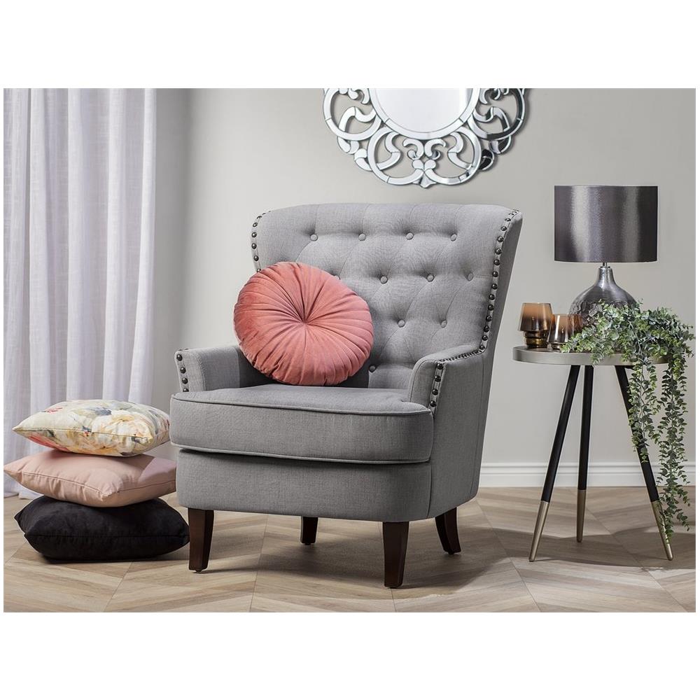 Beliani Poltrona Imbottita In Tessuto Grigio - Stile Retrò Con Schienale Capitonné, Gambe In Legno Di Gomma, Dimensioni 112x77x71 Cm, Carico 150kg