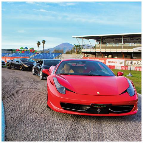 Image of Cofanetto Per Uomo - Passione Lamborghini E Ferrari: 4 Giri Presso L'autodromo Di Vallelunga Con Video - Idee Regalo Originale Per Lui