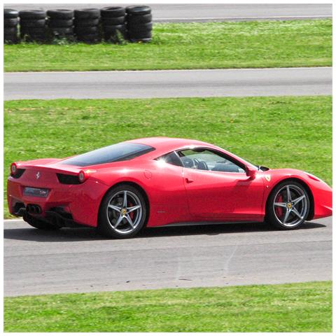 Image of Cofanetto Per Uomo - Adrenalina Sul Circuito Di Castelletto Di Branduzzo: 7 Giri In Pista Su Ferrari 458 - Idee Regalo Originale Per Lui