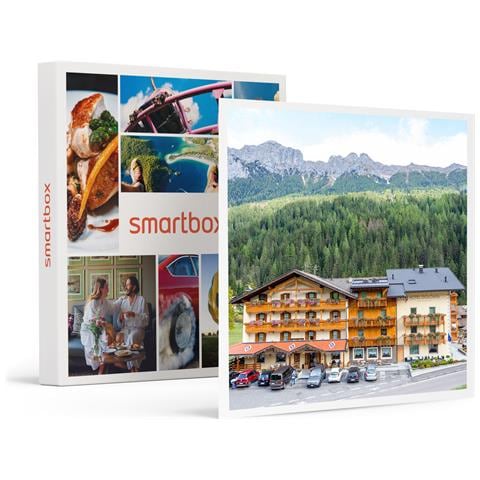 Immagine di  Cofanetto Regalo Coppia - Fuga Romantica Sulle Dolomiti: 1 Notte Con Cena Tipica E Ingresso Alla Spa - Idee Regalo Originale