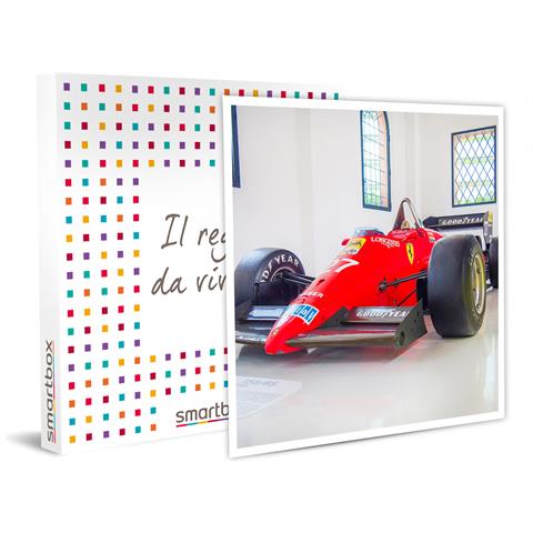 Image of Cofanetto Regalo Coppia - Passione Rosso Fiammante: 2 Ingressi Alla Ferrari Experience - Idee Regalo Originale