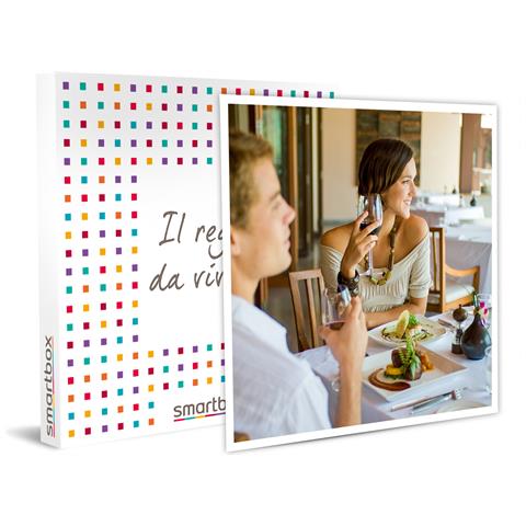 Immagine di  Cofanetto Regalo Coppia - 1 Magica Notte A Greve In Chianti Con Cena Tipica Toscana Di 3 Portate - Idee Regalo Originale